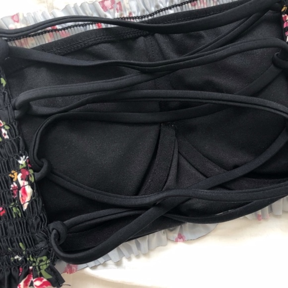 Smocked Underwire Floral Bandeau Bikini Top - Picture 4 of 6